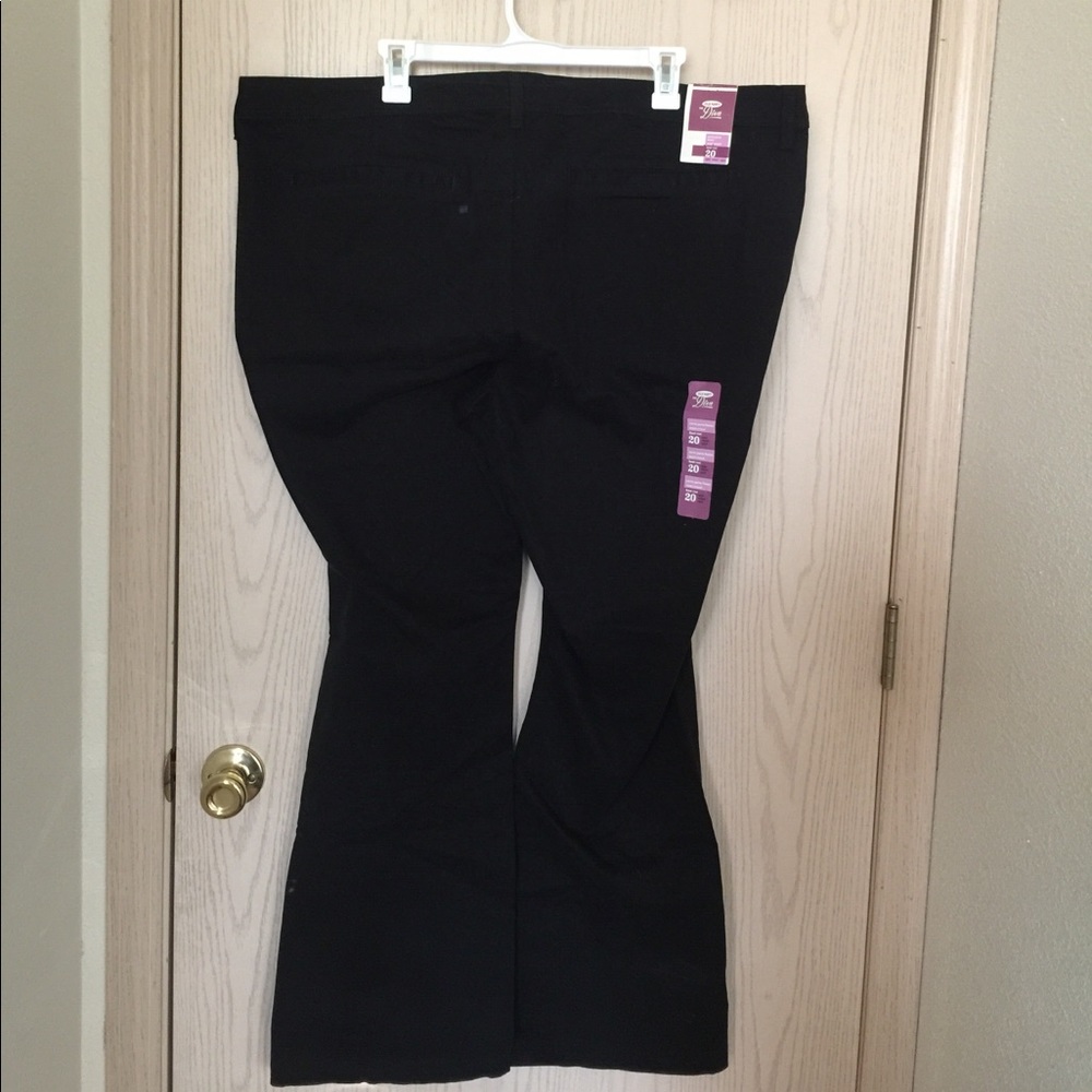 Black boot-cut pants
