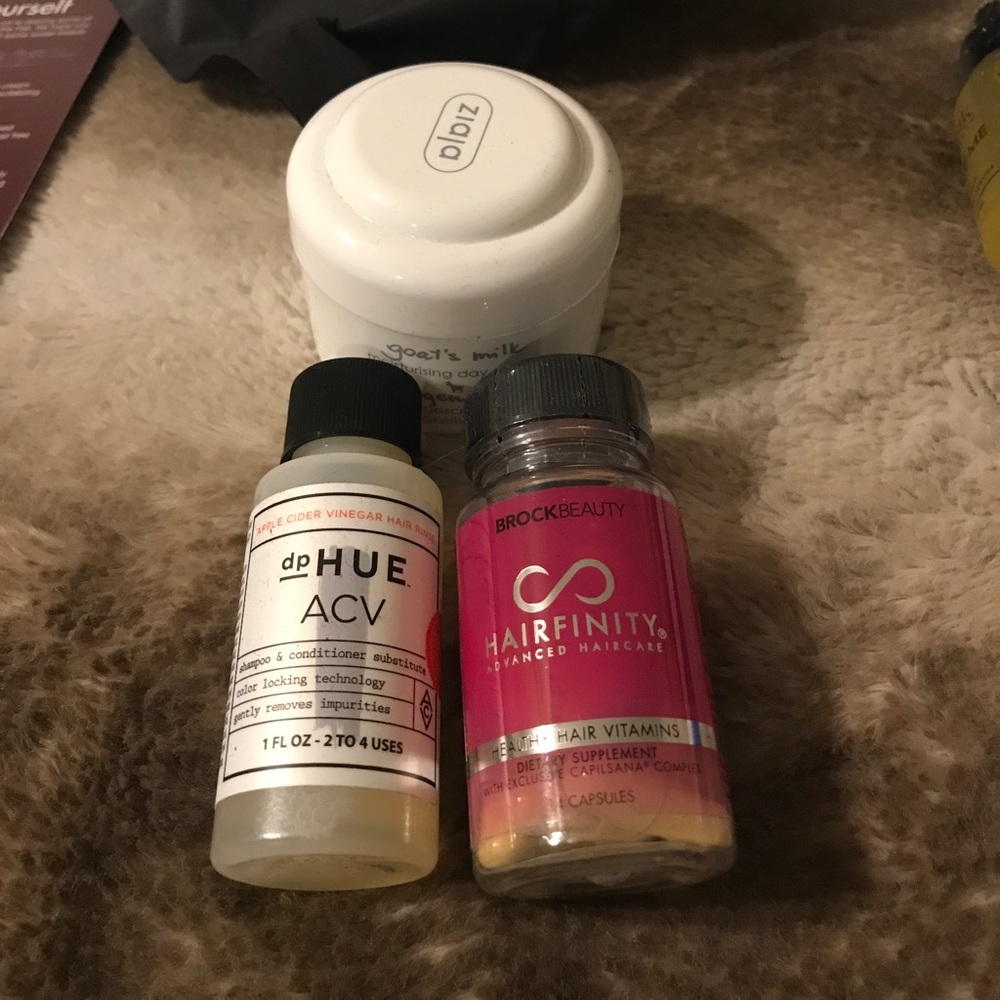 Ziaja Day Cream, Hairfinity, & dpHUE Hair rinse