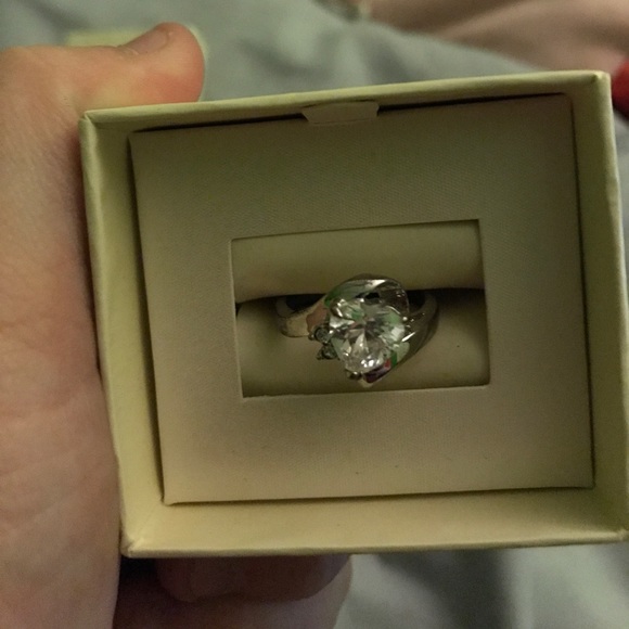 Heart ring - Picture 2 of 2