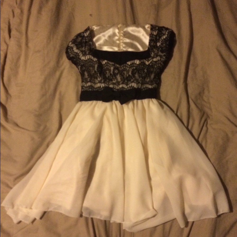 Vintage Sweetheart Neckline Lace Splicing Dress