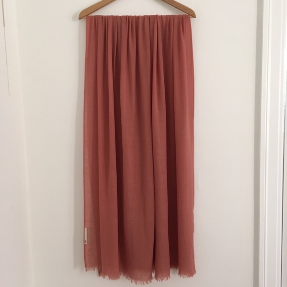 HOPE Big Scarf in Old Pink - Picture 5 of 8