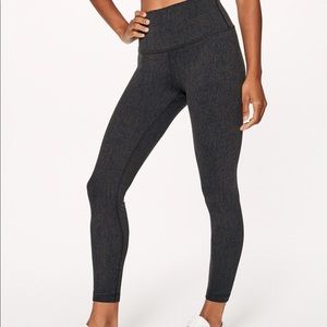 Lululemon wonder under HR