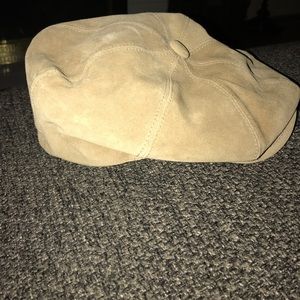 💯% Authentic Burberry  Leather paperboy cap