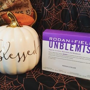 Rodan and Fields Unblemish travel size