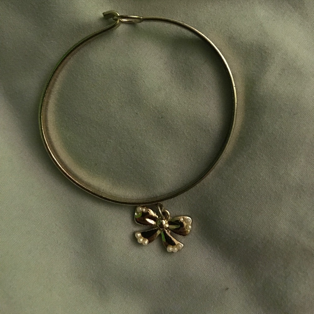 Bow Bangle
