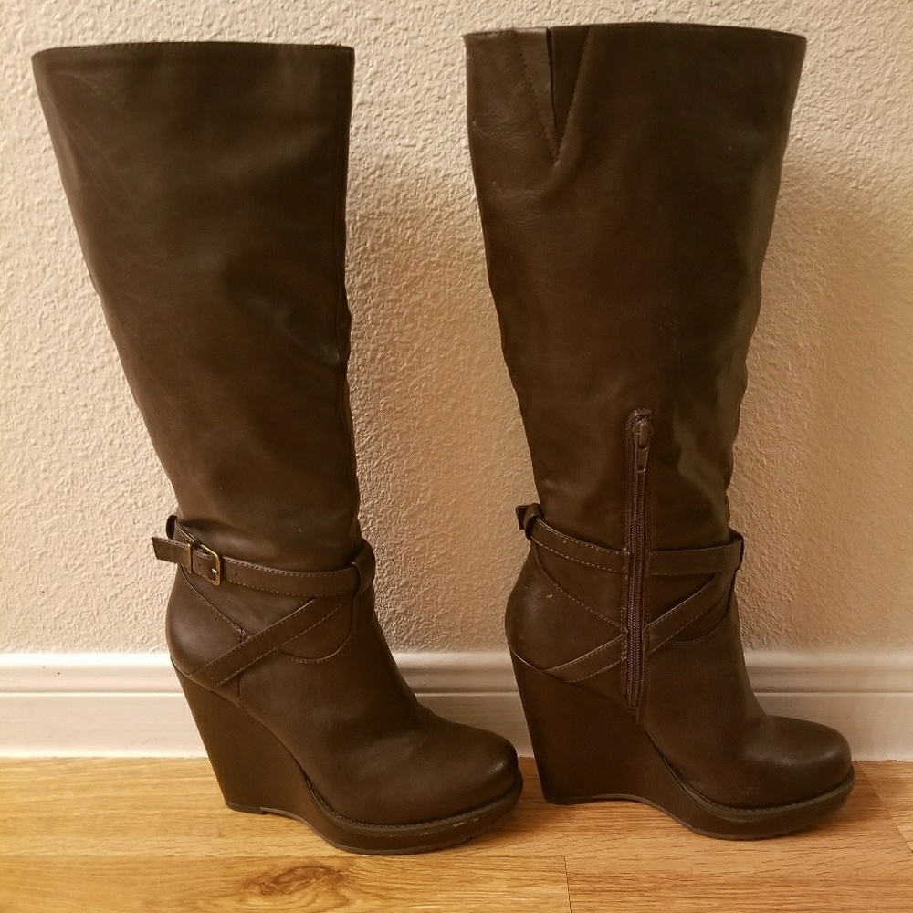 Jessica Simpson pull on tall boots