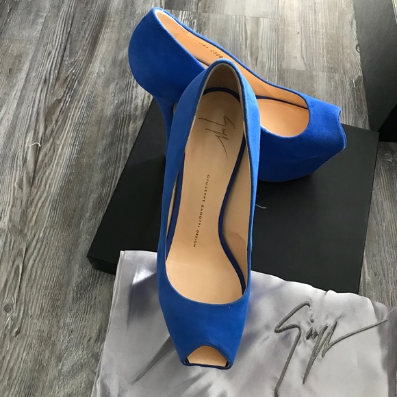 Giuseppe Zanotti - Picture 3 of 9