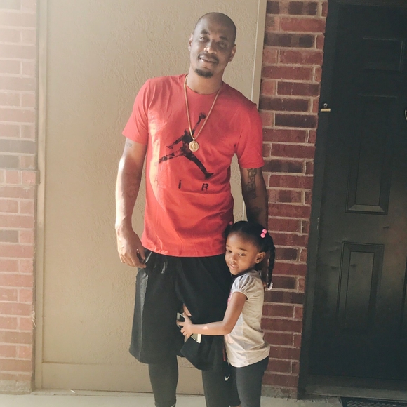 Meet your Posher, Luis - Picture 1 of 1