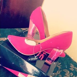 Fuchsia Pumps