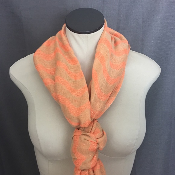 NWT ANTHROPOLOGIE Gold Coral Glitter Scarf 🍁🍂 - Picture 3 of 6
