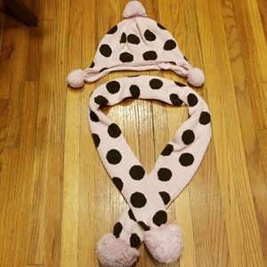 Gymboree giraffe hat and scarf set