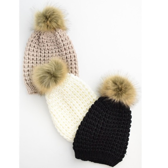 Ivory Knit Textured Fur Pom Pom Beanie - Picture 3 of 3