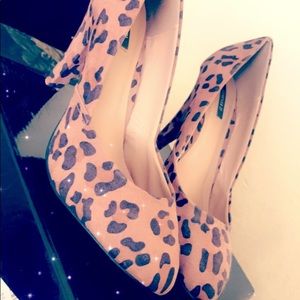 Leopard Pumps