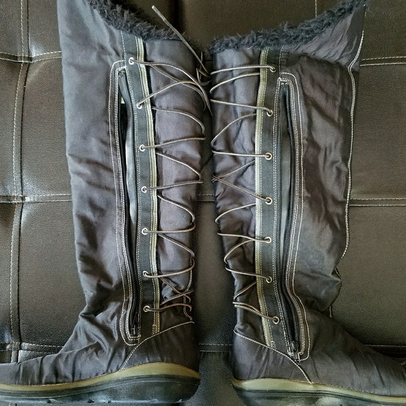 SOLD 📌 Timberland Womens KneSnow Winter Boots - Picture 2 of 6