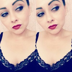 Meet your Posher, Damaris