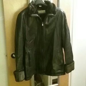 Columbia zipper front black leather lacket