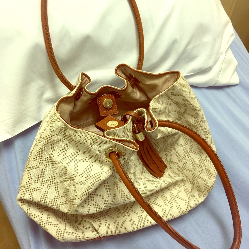 Michael kors handbag