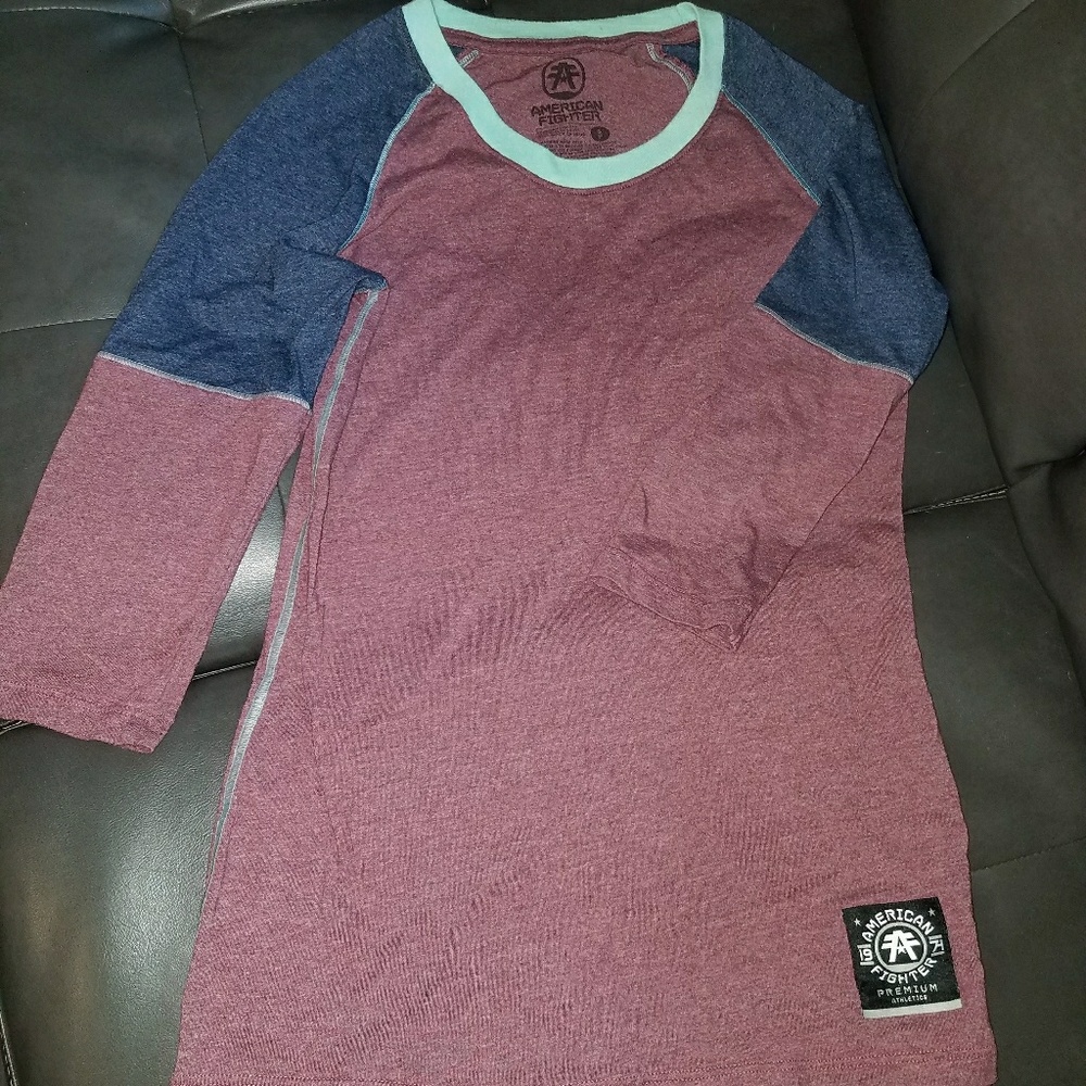 Buckle, American Fighter small 3/4 sleeve shirt