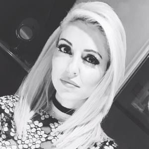 Meet your Posher, Samira