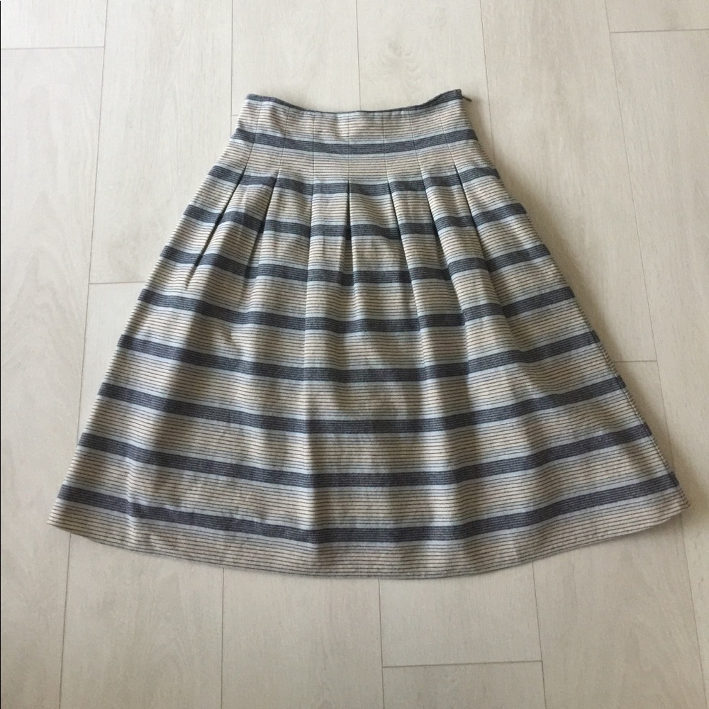 Blue stripe skirt.