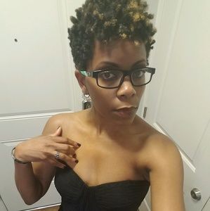 Meet your Posher, Aletha