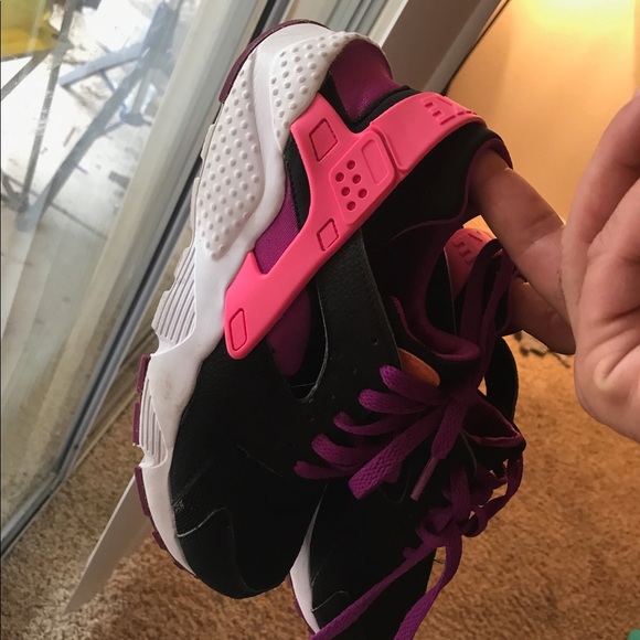 Nike huaraches - Picture 2 of 2