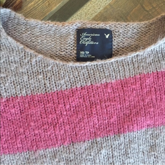 {American Eagle} Medium Knit Sweater EUC - Picture 3 of 3