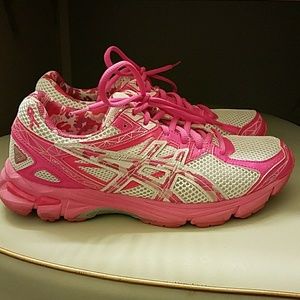 Asics duomax running shoes
