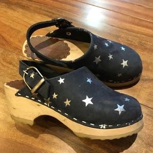 Hanna Andersson Clogs/Mules; size 27 euro; 10.5 US