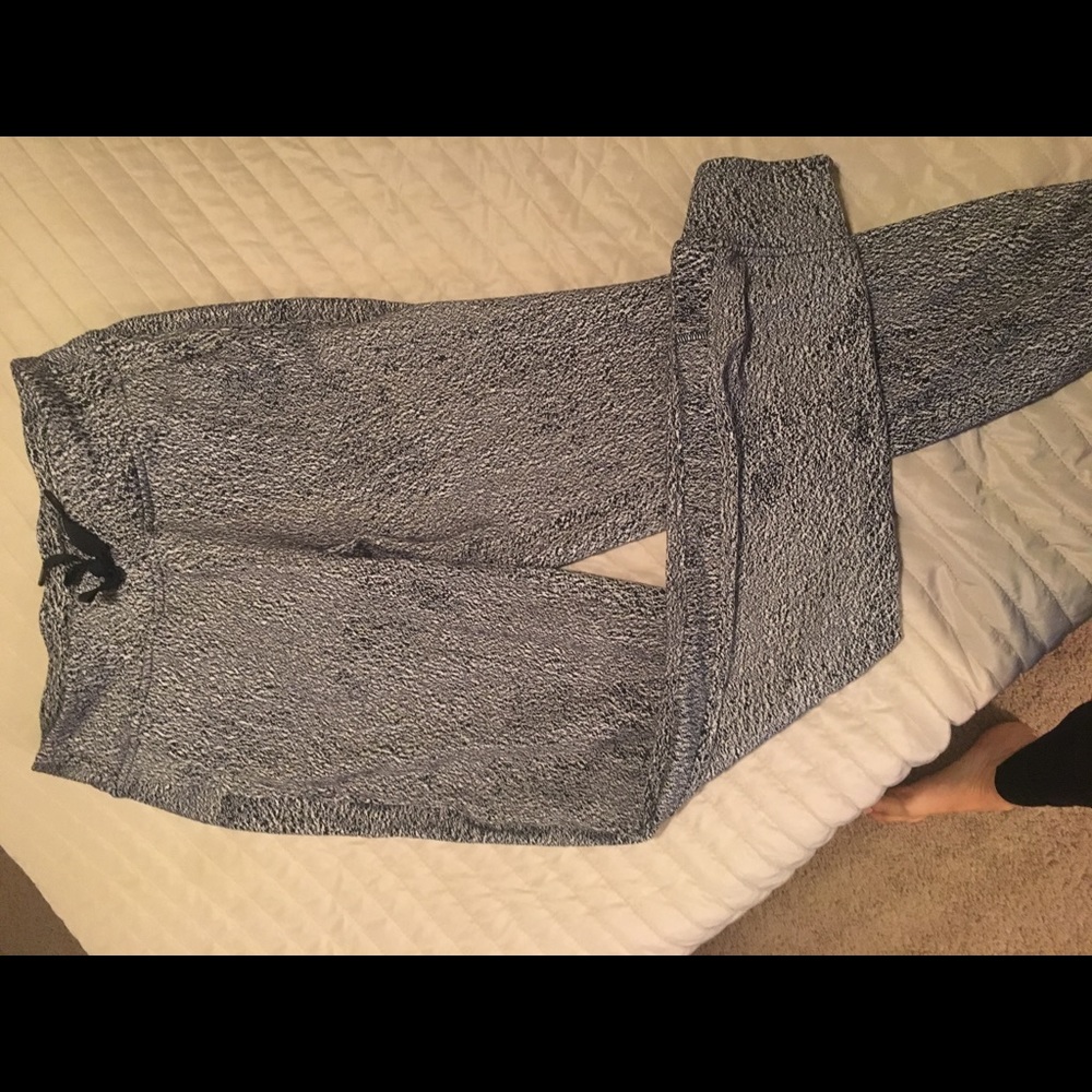 Lululemon ready to rulu jogger size 4