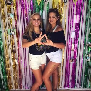 Meet your Posher, Emily