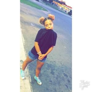 Meet your Posher, Adrianna