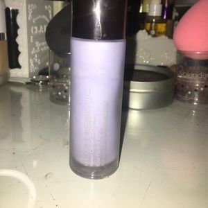 Becca first light primer