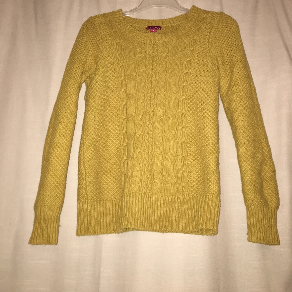 Yellow mustard sweater crew neck