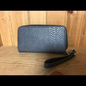 Thirty-One AATB wallet and Wristlet Strap