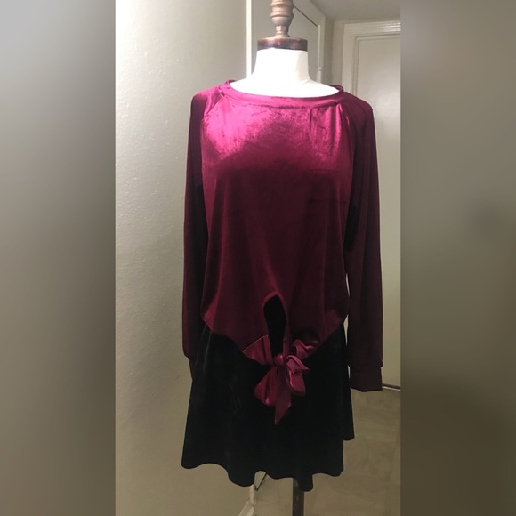 Pretty Hurts Front Tie Velvet Top - Picture 7 of 8