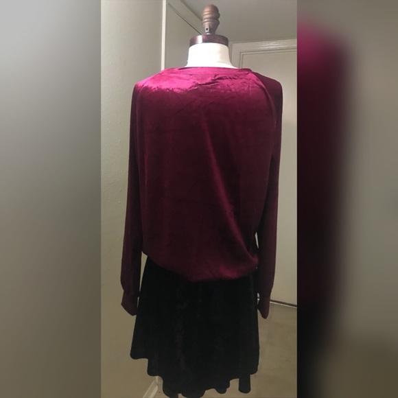 Pretty Hurts Front Tie Velvet Top - Picture 8 of 8