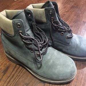 Blue Timberlands
