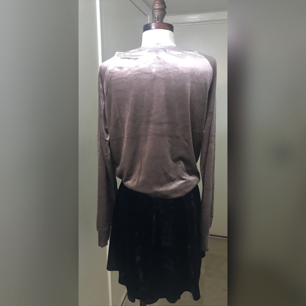 Pretty Hurts Front Tie Velvet Top - Picture 8 of 8