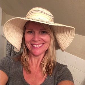 Meet your Posher, Andra