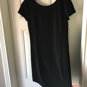 Black Theory Short Sleeve Dress