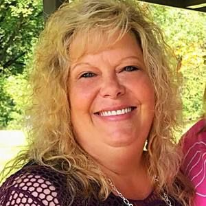 Meet your Posher, Alicia