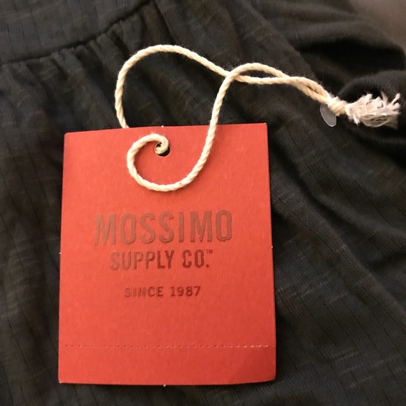 Mossimo top - Picture 8 of 8