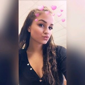 Meet your Posher, Dakota