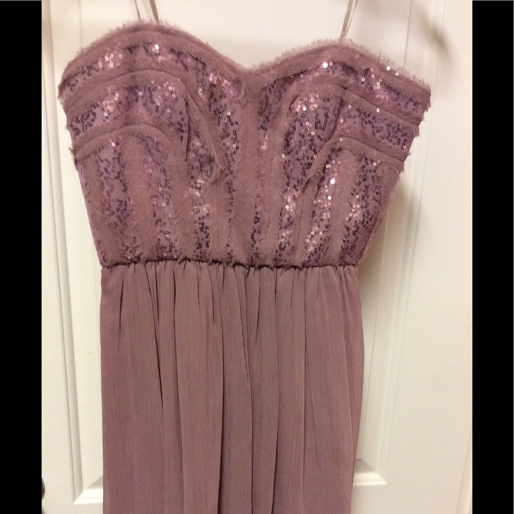 Strappless dress