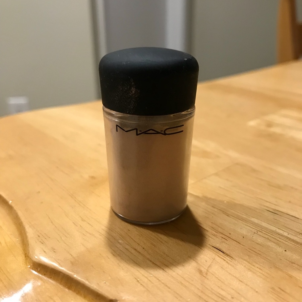 MAC RARE PIGMENT IN LITHE