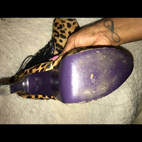 Shoes - Picture 2 of 2