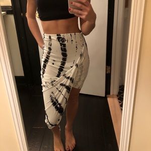 High waisted skirt
