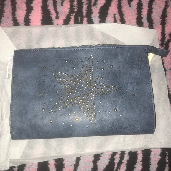 Blue Studded Stars Wristlet - Picture 2 of 4
