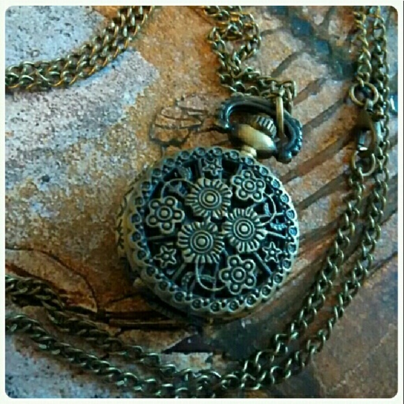 🌻Mini Floral pocket watch pendant - Picture 2 of 5